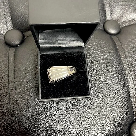 Men's Diamond Cluster Ring - Picture 4 of 10